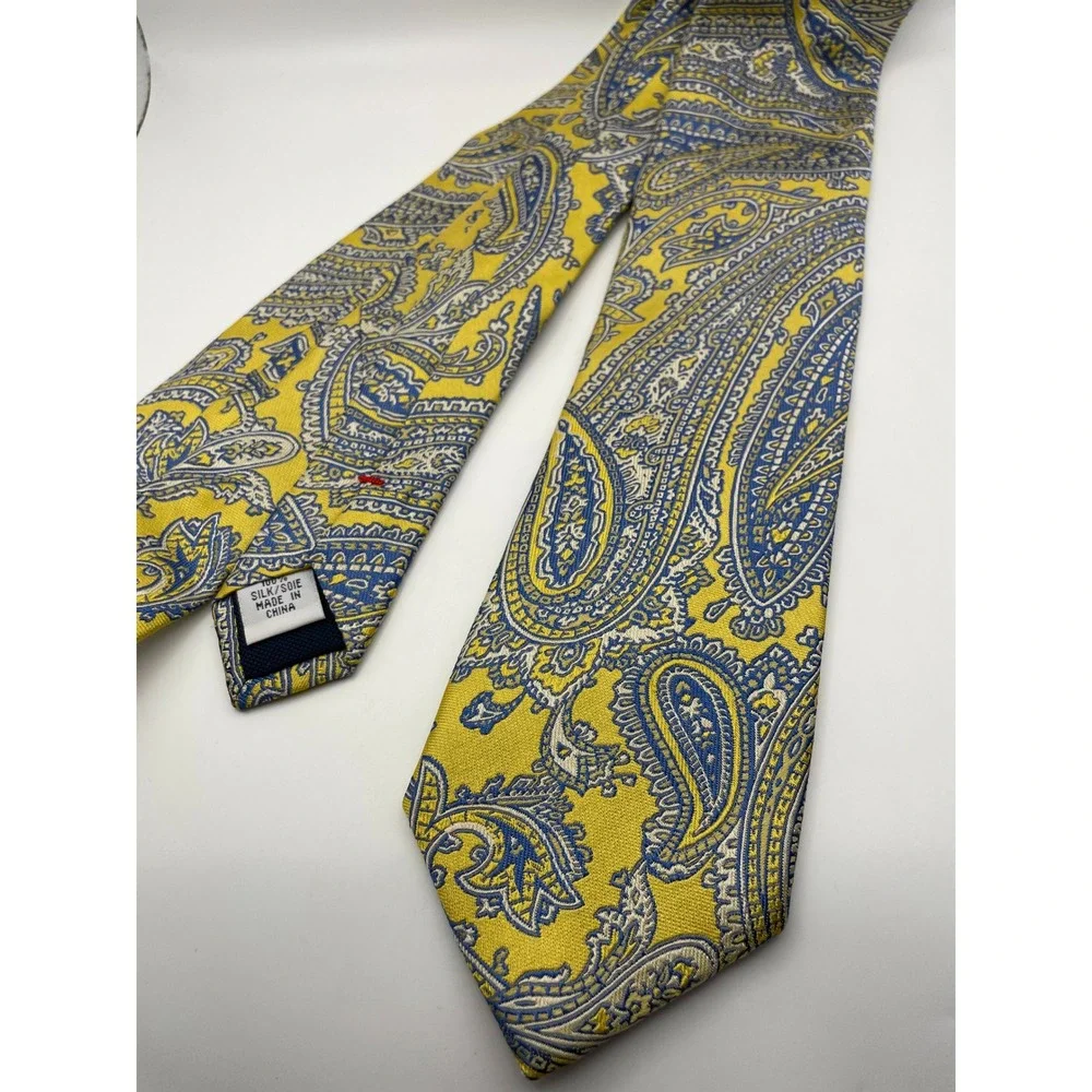 IZOD Mens Silk Tie Yellow Blue White Paisley Woven Pattern Classic Necktie